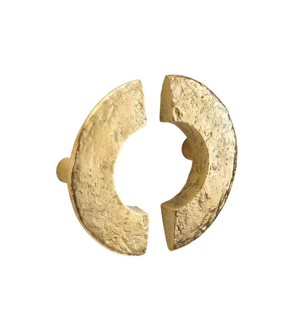 bouton de meuble original finition doré en arc de cercle sculpté