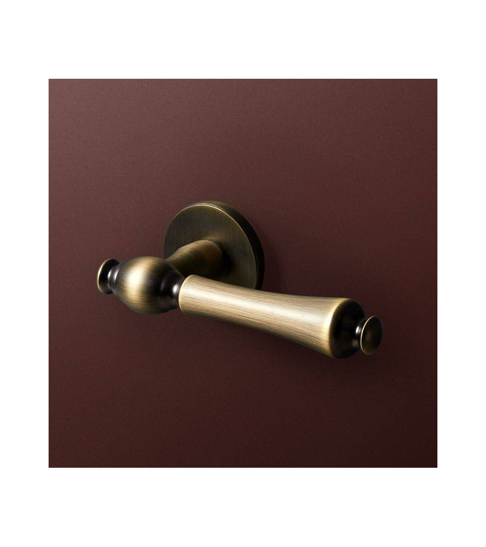 poignée intérieure design apportera une touche vintage à votre décoration intérieure