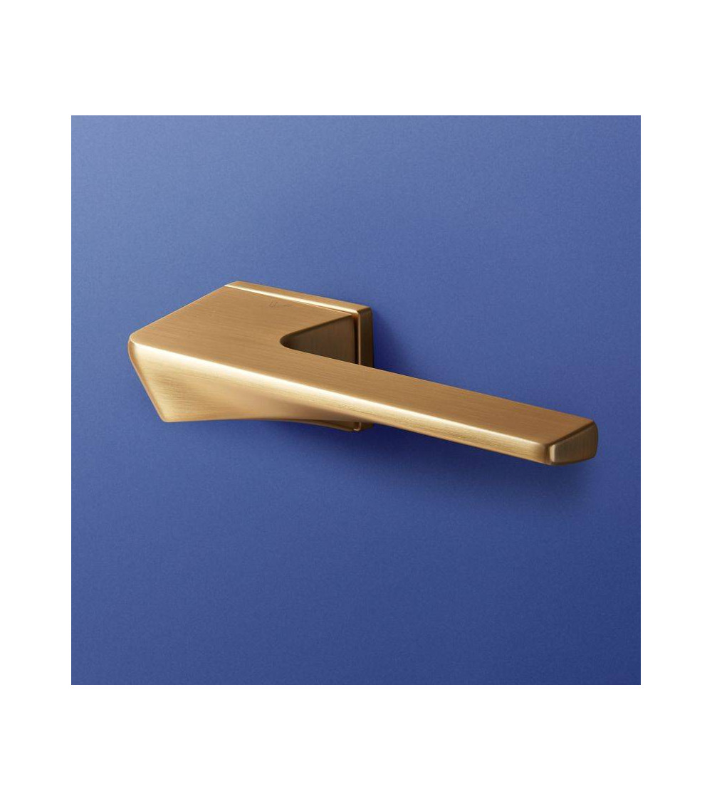 concealed backplate handle on blue door